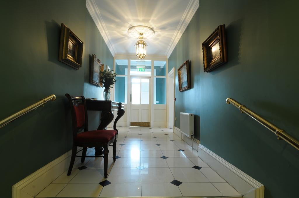 Ashbrook Arms Townhouse And Restaurant Hotel Durrow Exterior photo