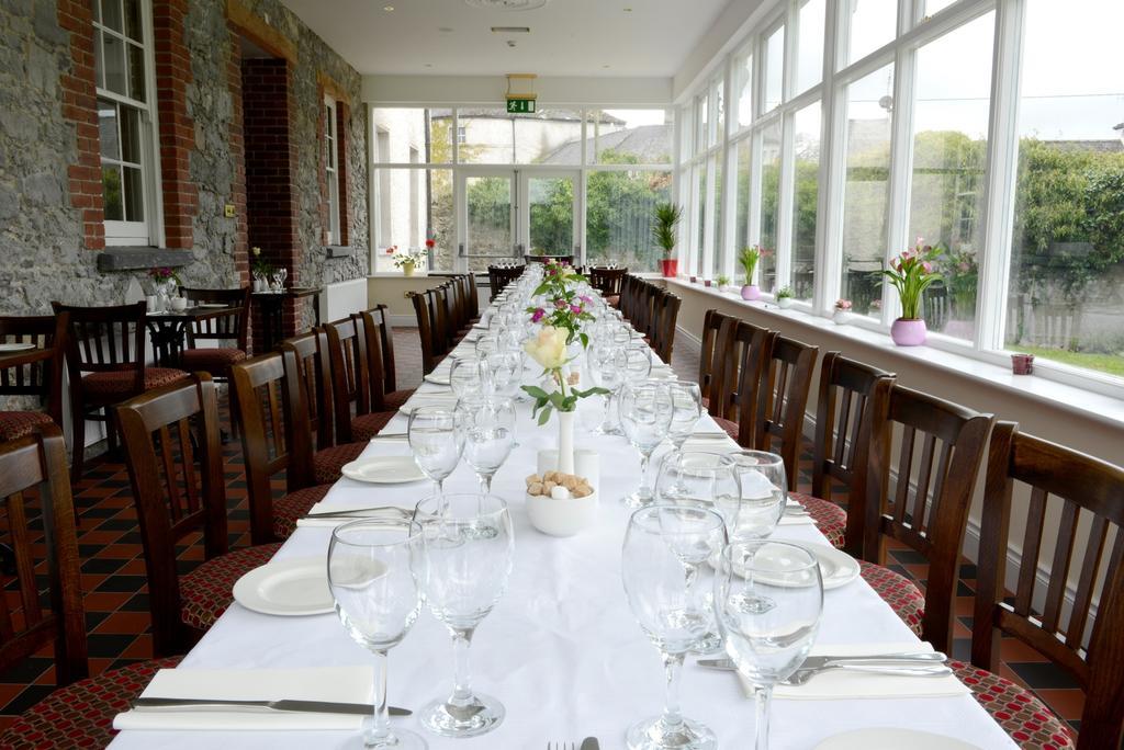 Ashbrook Arms Townhouse And Restaurant Hotel Durrow Exterior photo